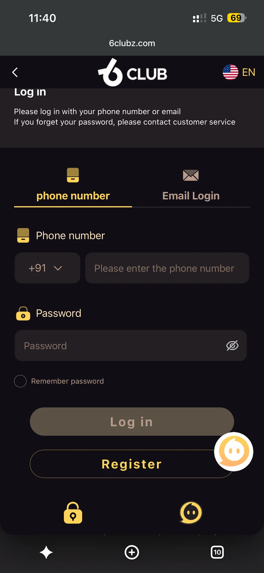 6 Club login screen with phone number and password fields